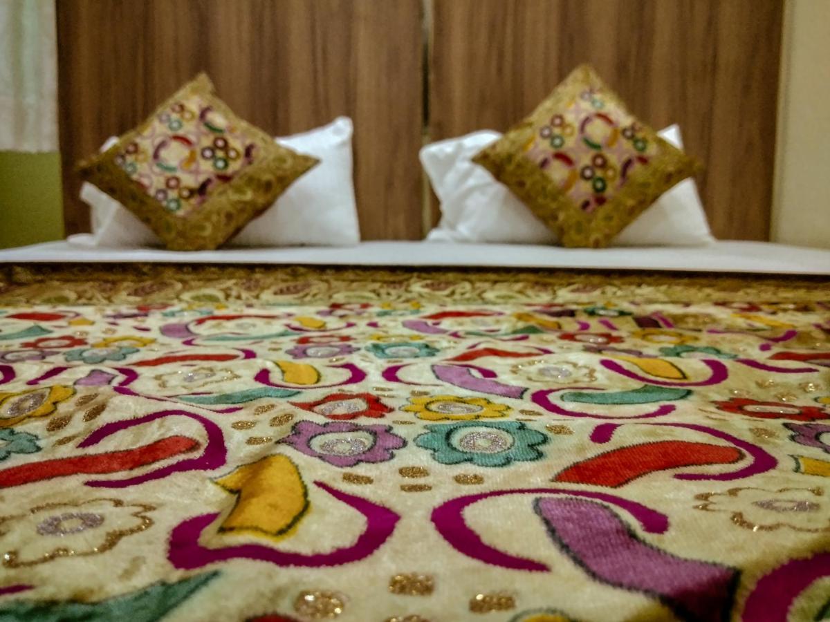 Ajay Guest House Варанаси Екстериор снимка