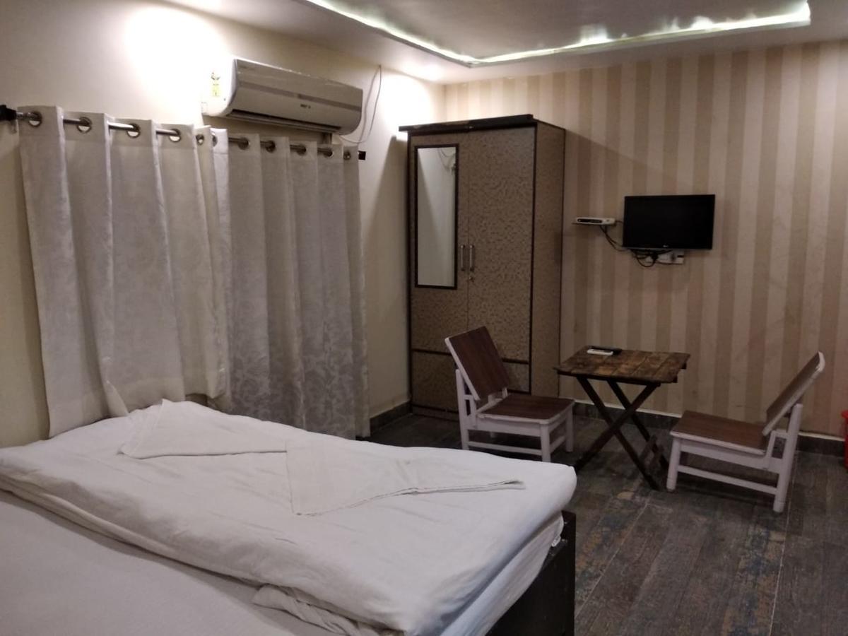 Ajay Guest House Варанаси Екстериор снимка