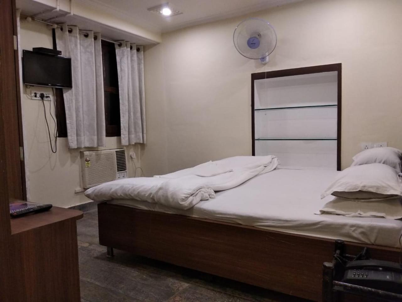 Ajay Guest House Варанаси Екстериор снимка