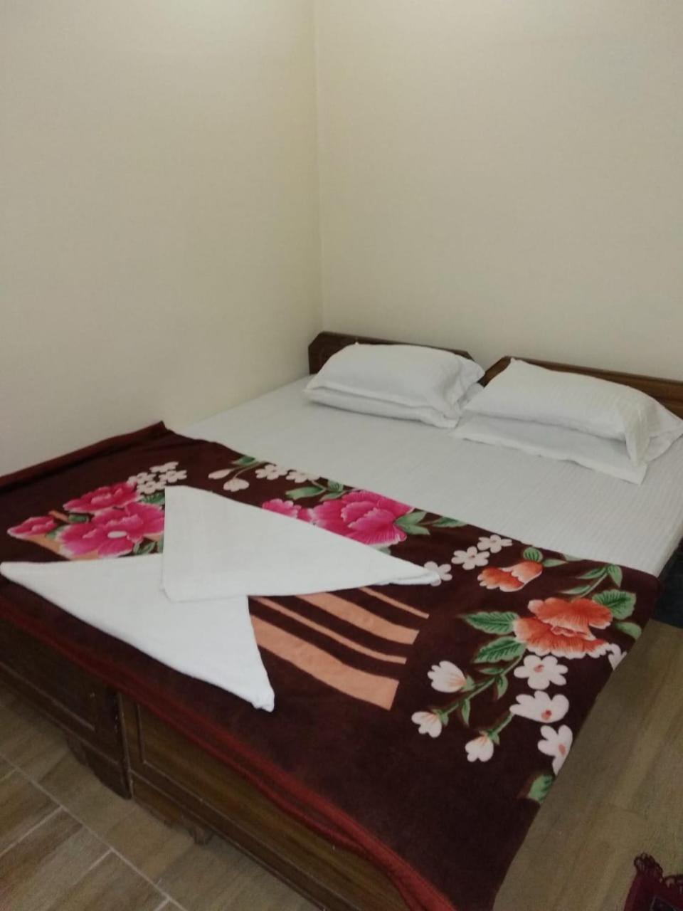 Ajay Guest House Варанаси Екстериор снимка